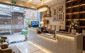 Hotel Raj Mahal Inn 2 Min Walk From New Delhi Railway Station
